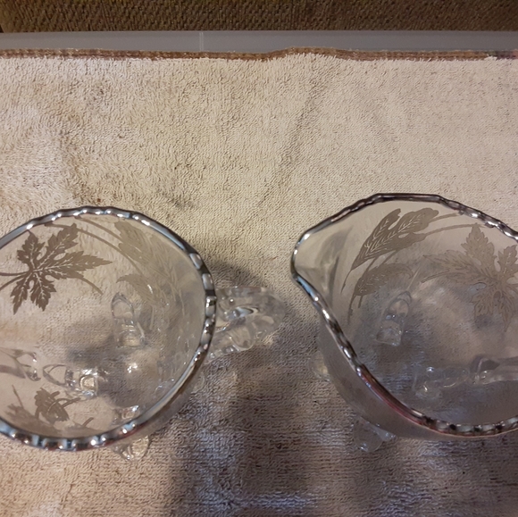 VINTAGE SILVER CITY CO. CREAM & SUGAR SET - Picture 3 of 4